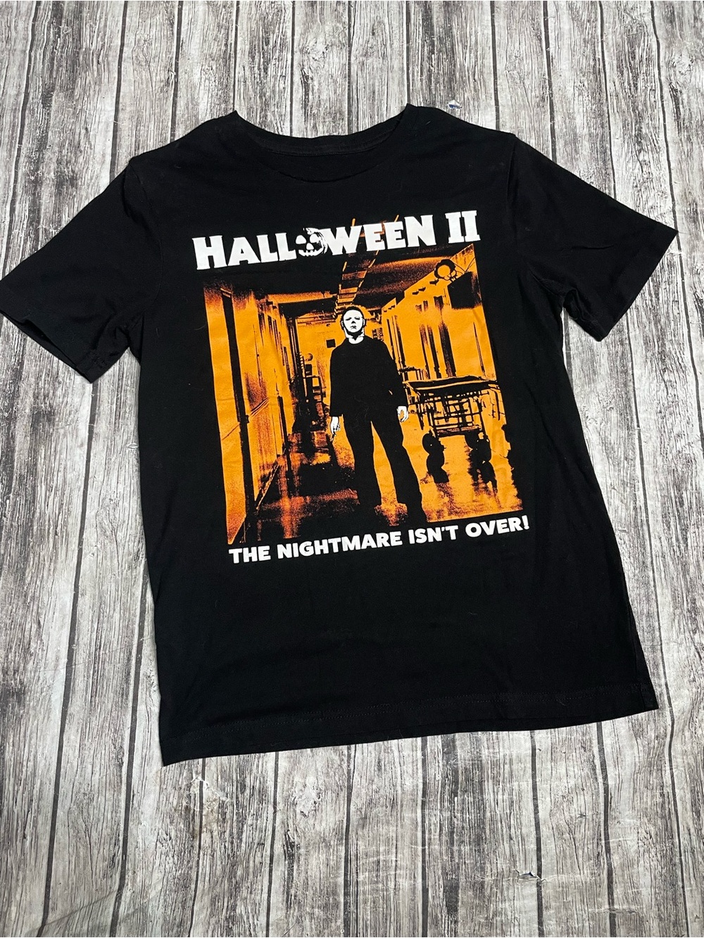 Adult Small Halloween II Michael Meyers Graphic Shirt Horror Movie Classic EUC